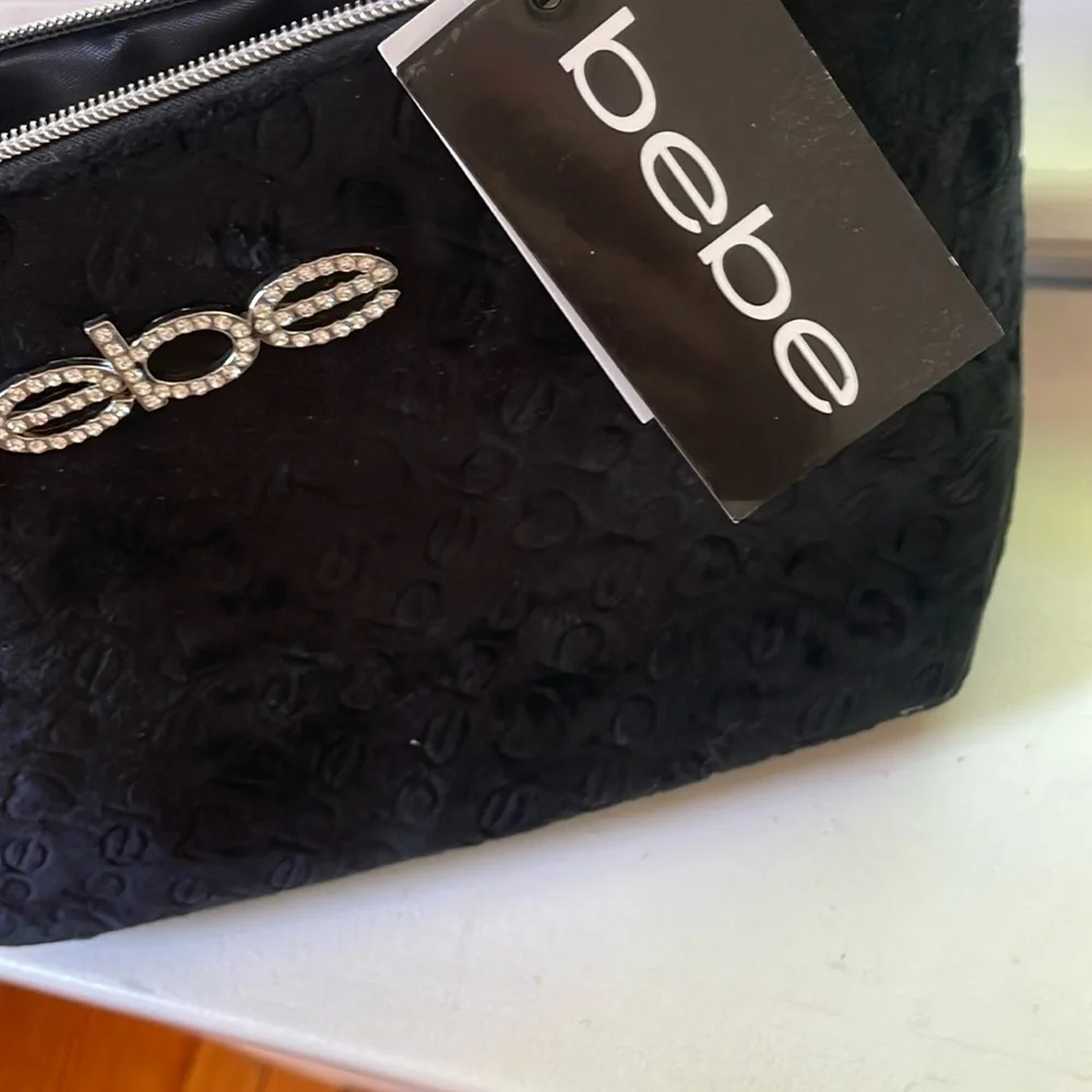 bebe chic black
